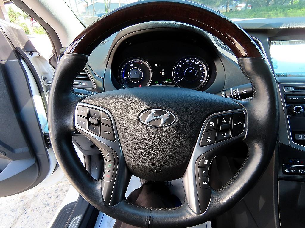 HYUNDAI Grandeur - Vista 8