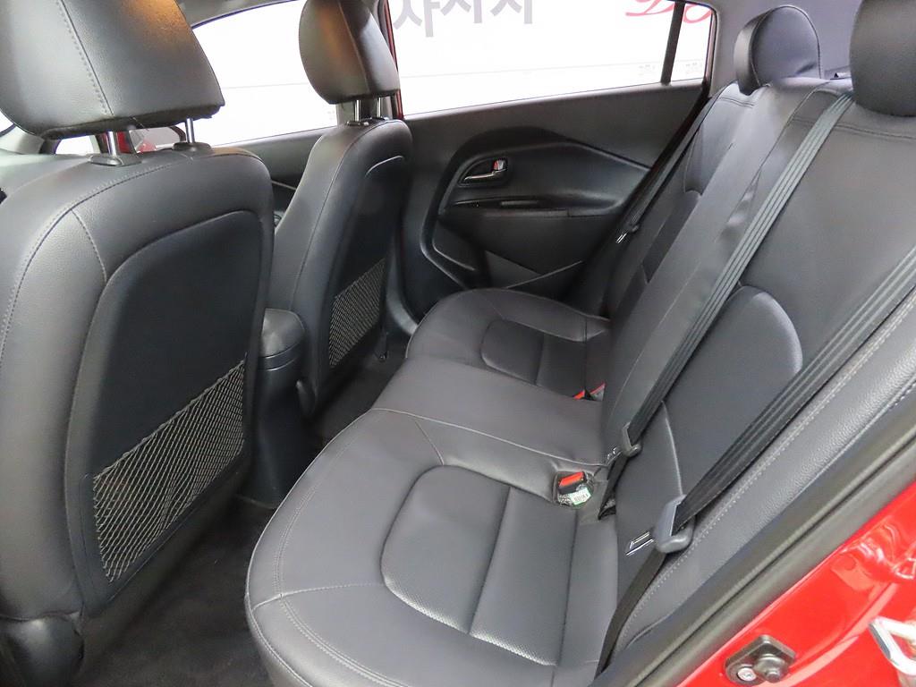 KIA Pride - Vista 6