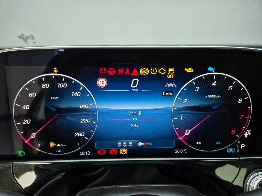 Mercedes Benz E class - Vista 6