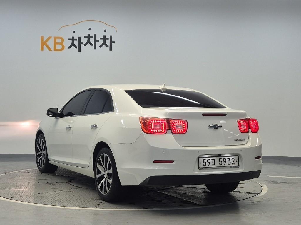 Chevrolet Malibu - Vista 2