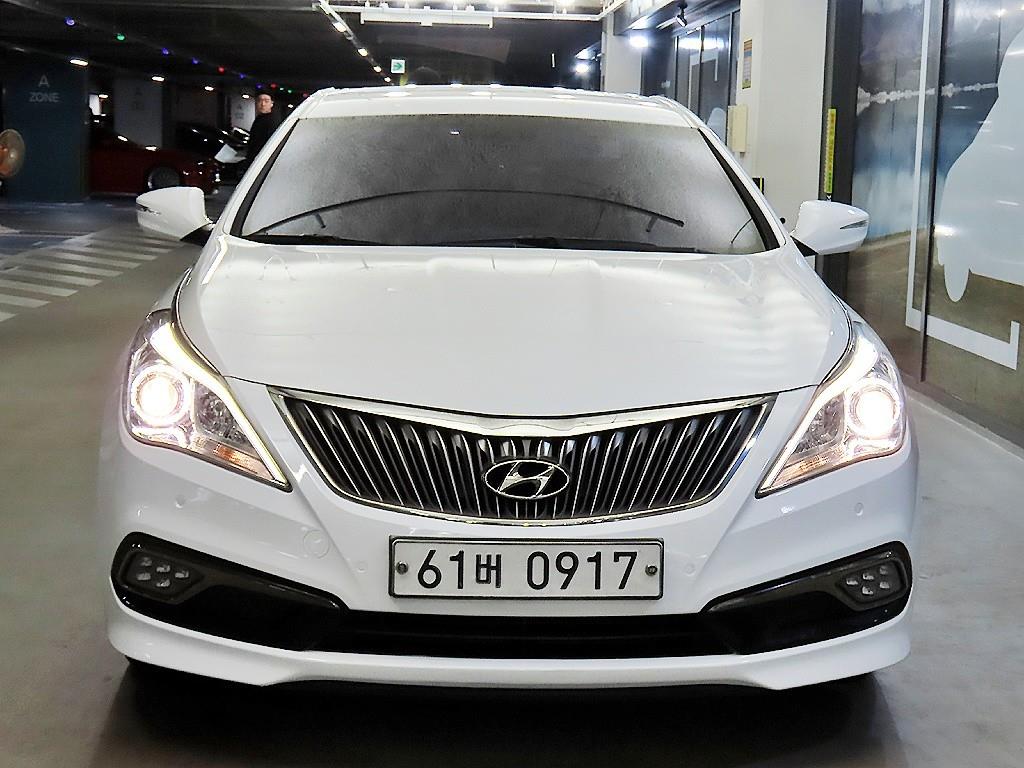 HYUNDAI Grandeur - Vista 2