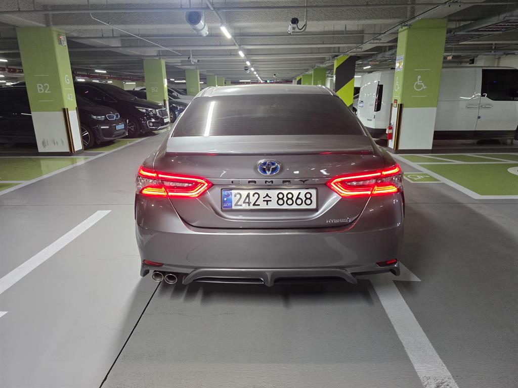 Toyota Camry - Vista 4