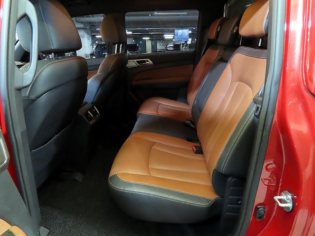 Ssangyong Rexton - Vista 7