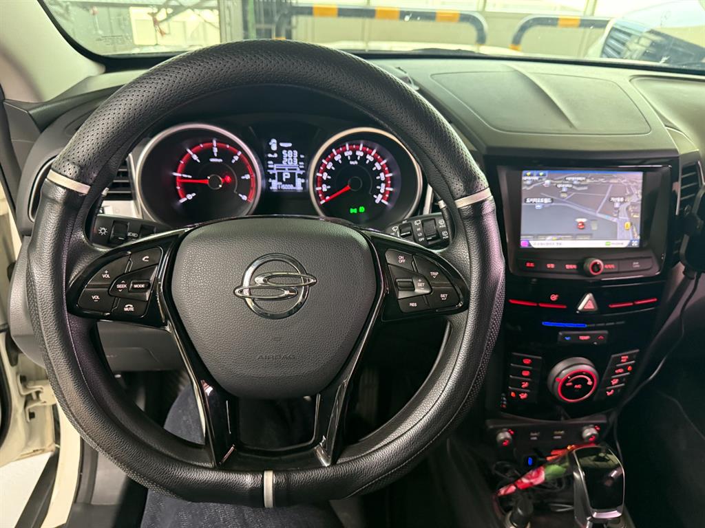Ssangyong Tivoli - Vista 10
