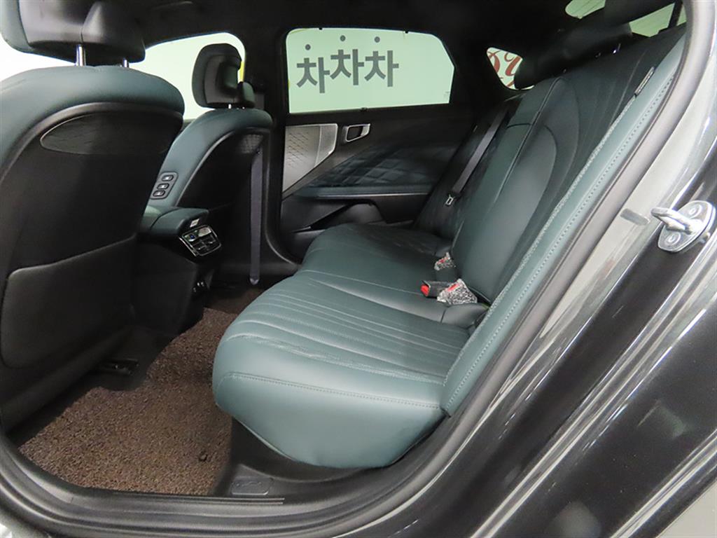 KIA K8 - Vista 6
