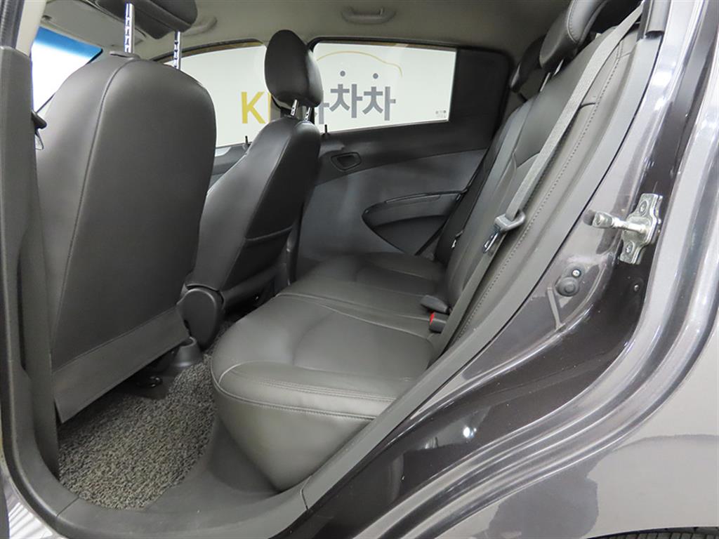 Chevrolet Spark - Vista 6