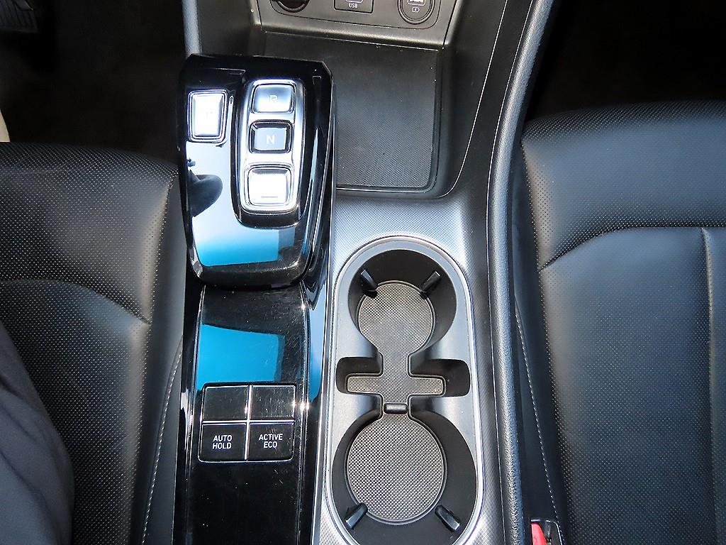 HYUNDAI Sonata - Vista 10