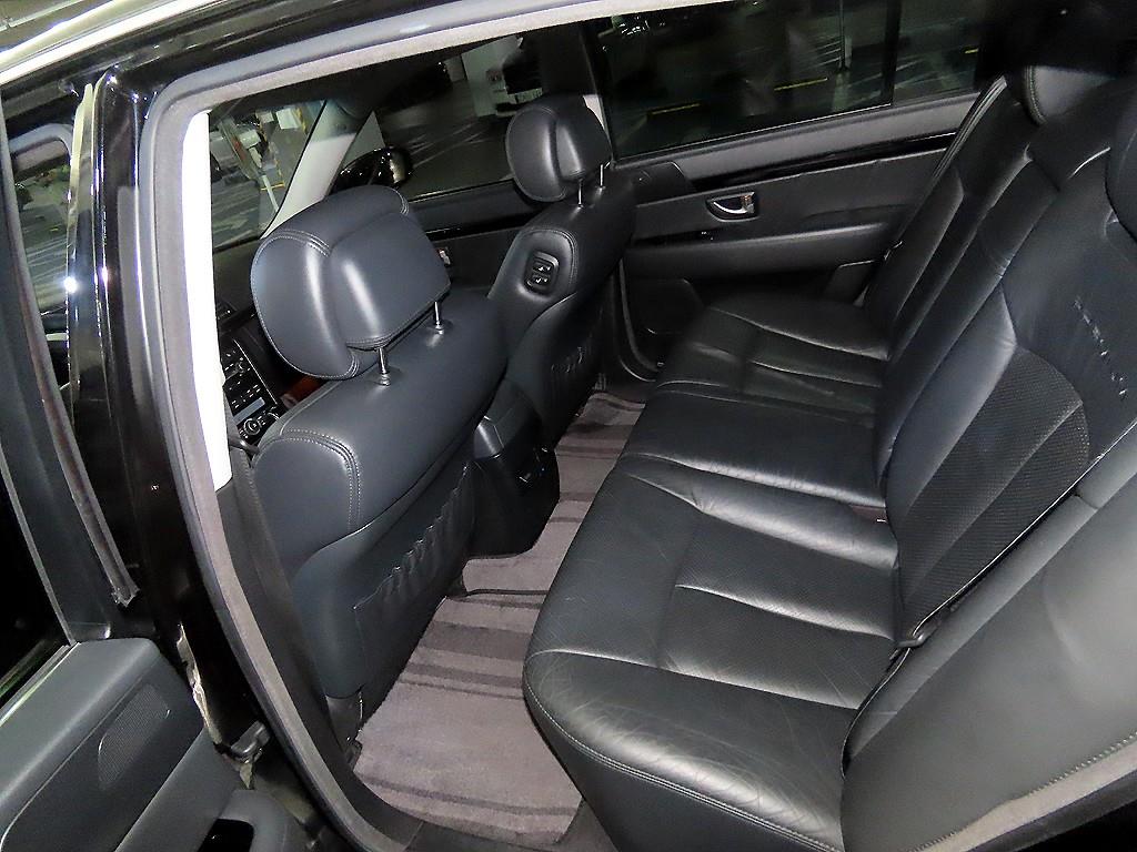KIA Opirus - Vista 7