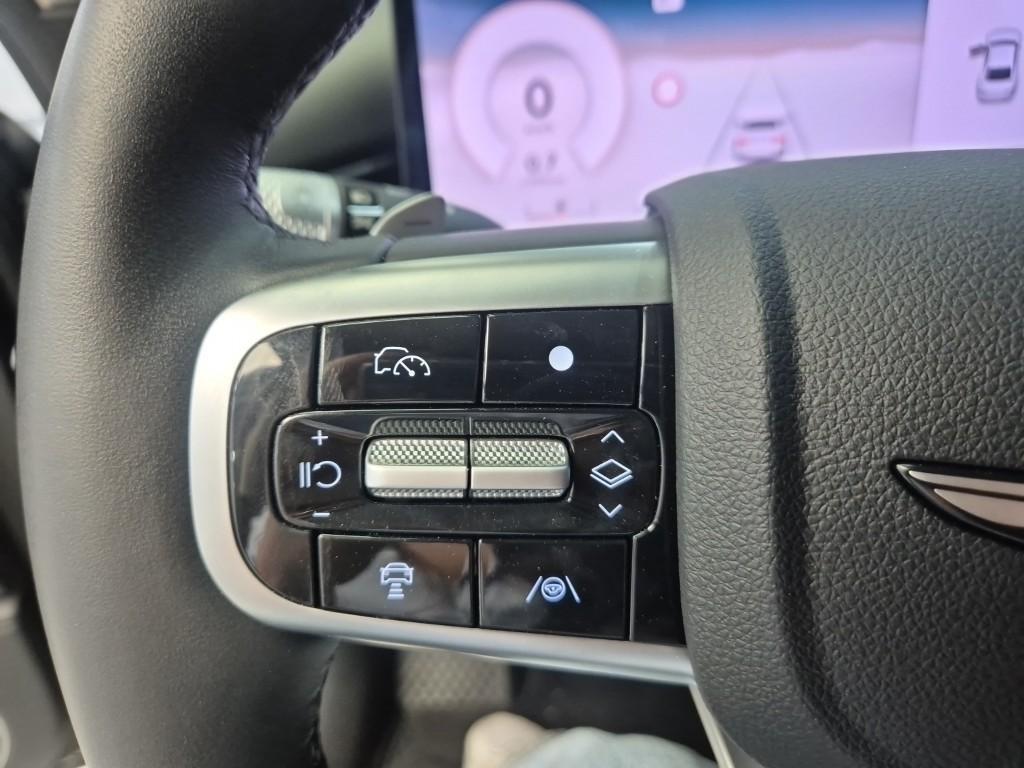 Genesis G80 2025 Negro - Importación desde Corea - HF Imports Iquique - Foto 15