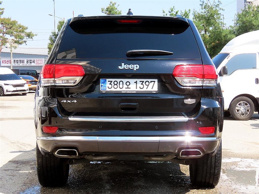 Jeep Cherokee - Vista 4