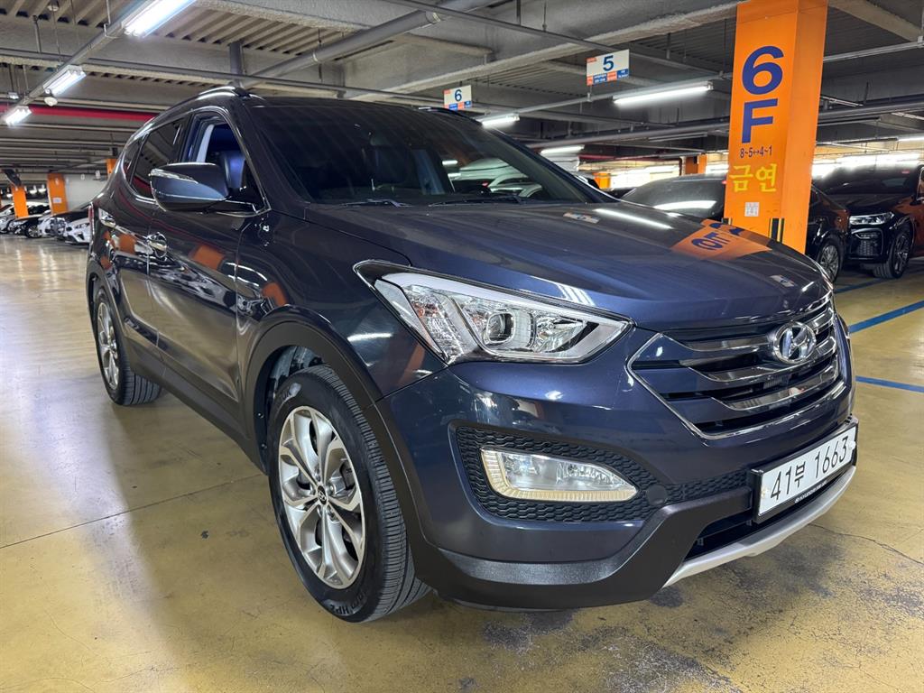 HYUNDAI Santa Fe - Vista 3