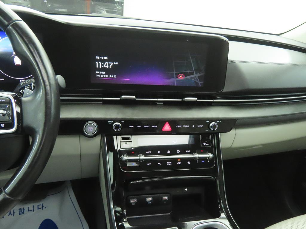 KIA Carnival - Vista 10