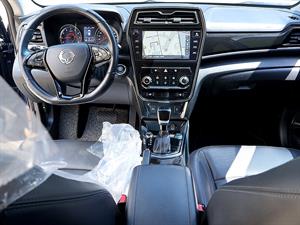 Ssangyong Tivoli - Vista 10