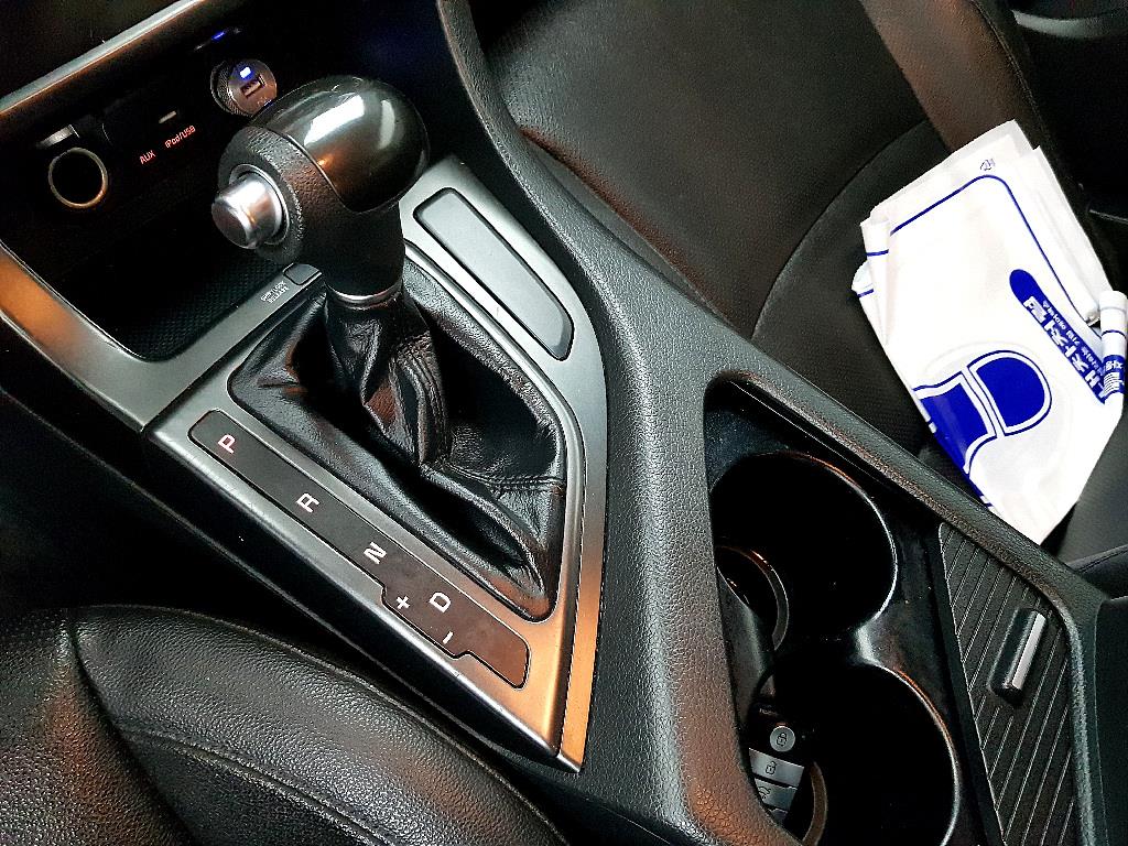 KIA K5 2015 Blanco - Importación desde Corea - HF Imports Iquique - Foto 14