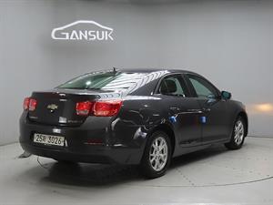 Chevrolet Malibu - Vista 8