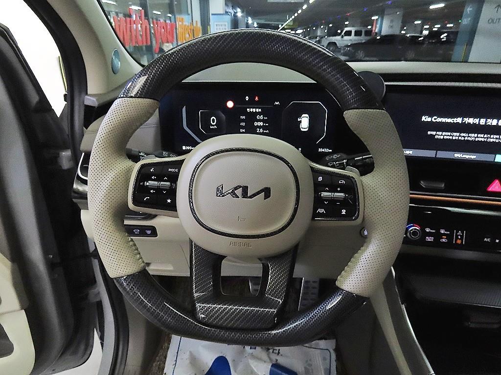 KIA Carnival - Vista 8