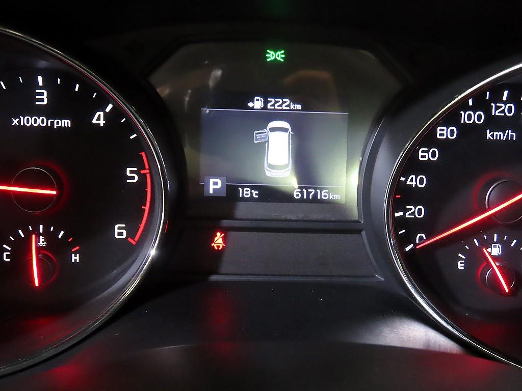 KIA Carnival - Vista 9