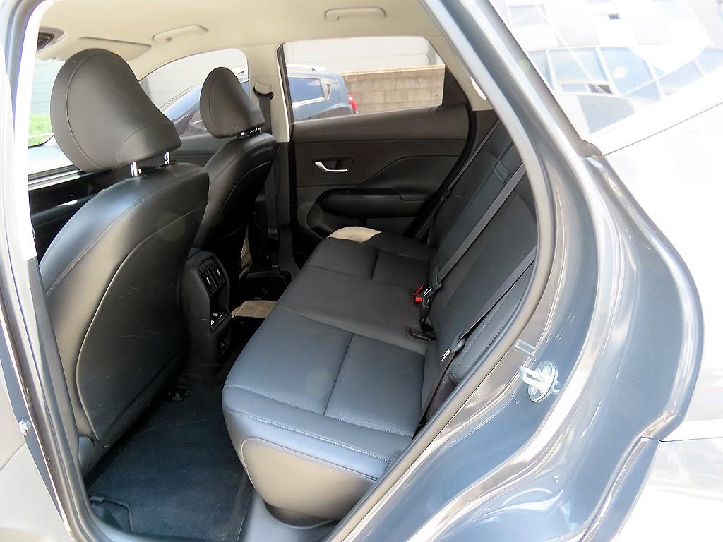 HYUNDAI Kona - Vista 6