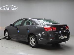 Chevrolet Malibu - Vista 6