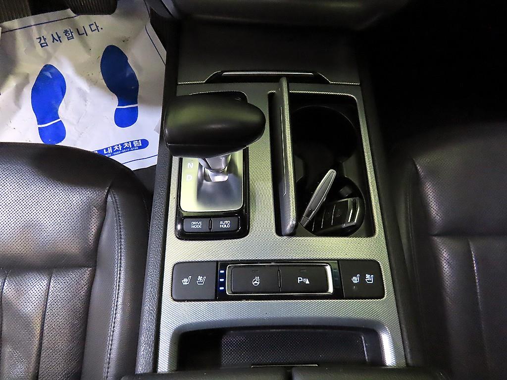 Genesis G80 - Vista 12