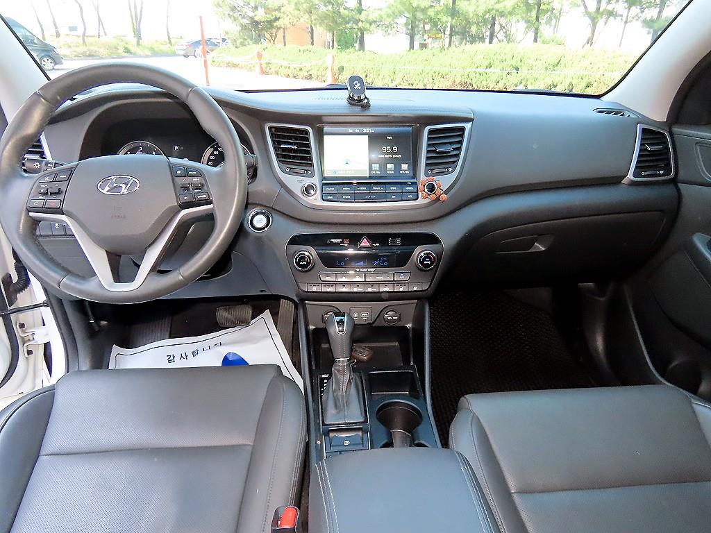 HYUNDAI Tucson - Vista 7