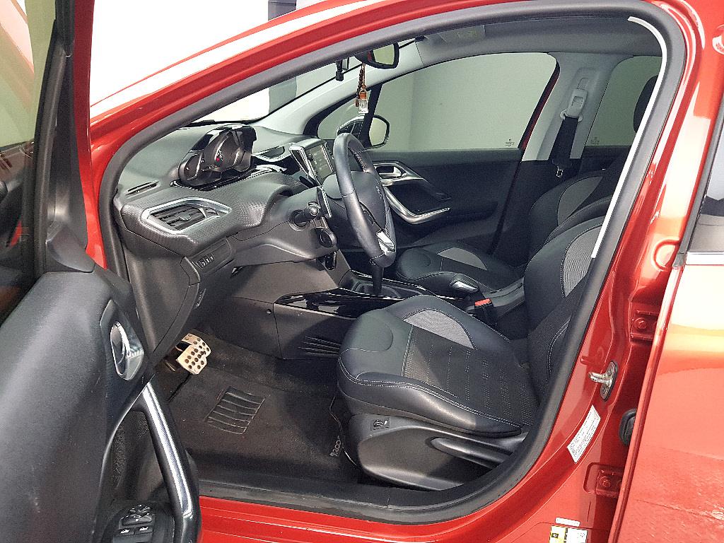 Peugeot 2008 - Vista 8