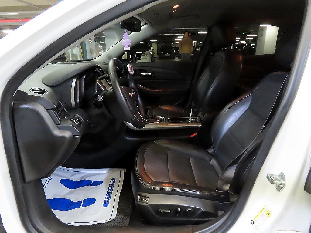 Chevrolet Malibu - Vista 6