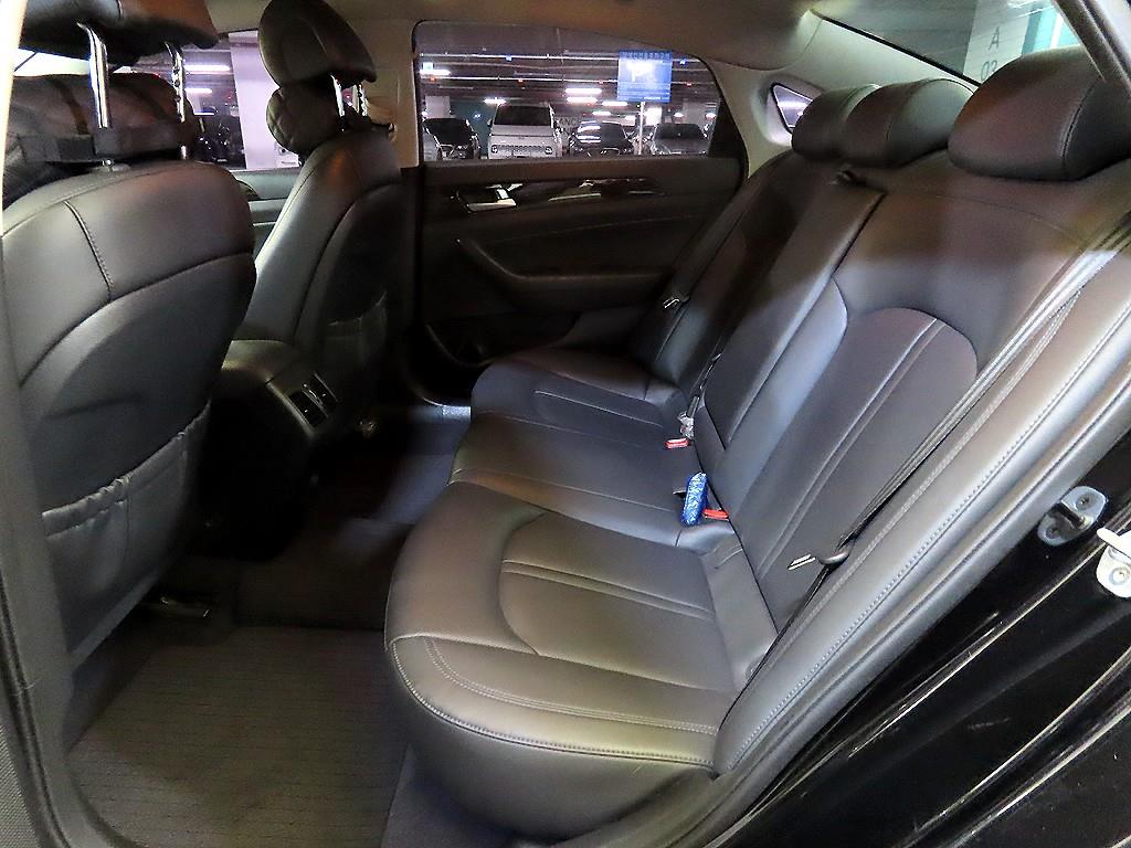HYUNDAI Sonata - Vista 7