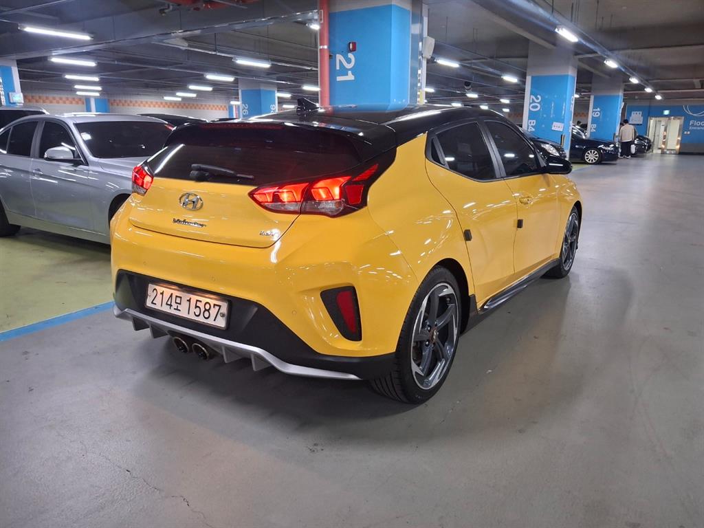 HYUNDAI Veloster - Vista 3