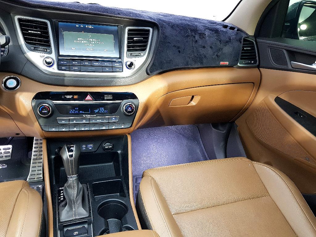 HYUNDAI Tucson - Vista 10