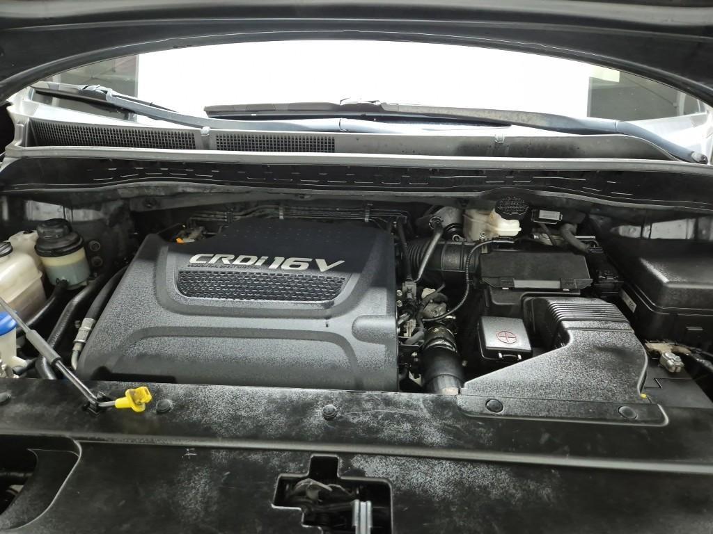 KIA Carnival - Vista 5