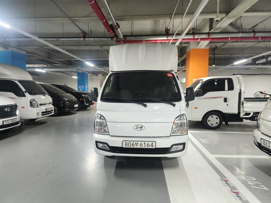 Small Truck Top_Wingbody 2023 Blanco - Importación desde Corea - HF Imports Iquique - Foto 1