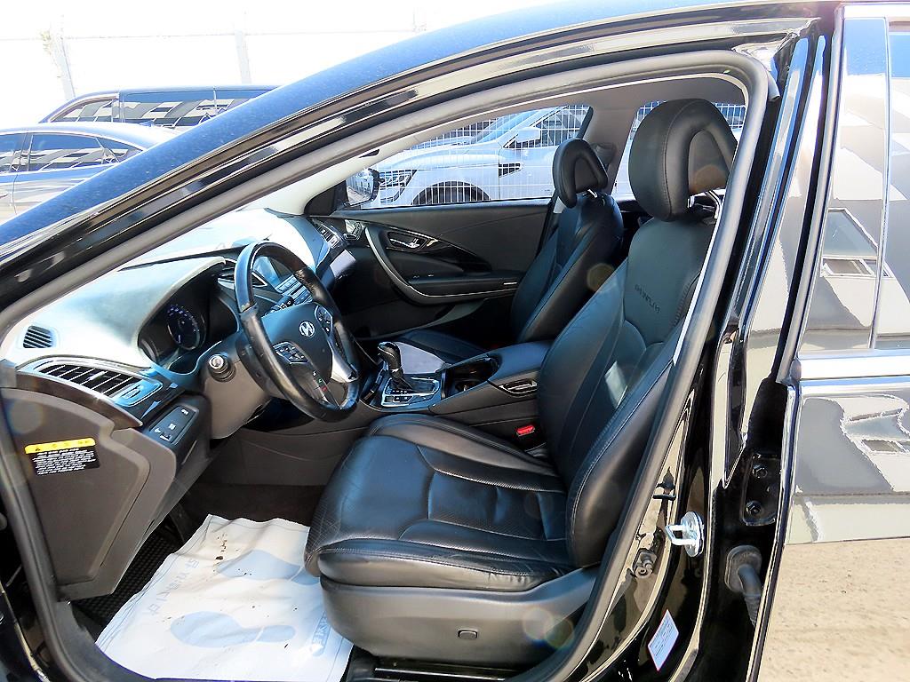 HYUNDAI Grandeur - Vista 5