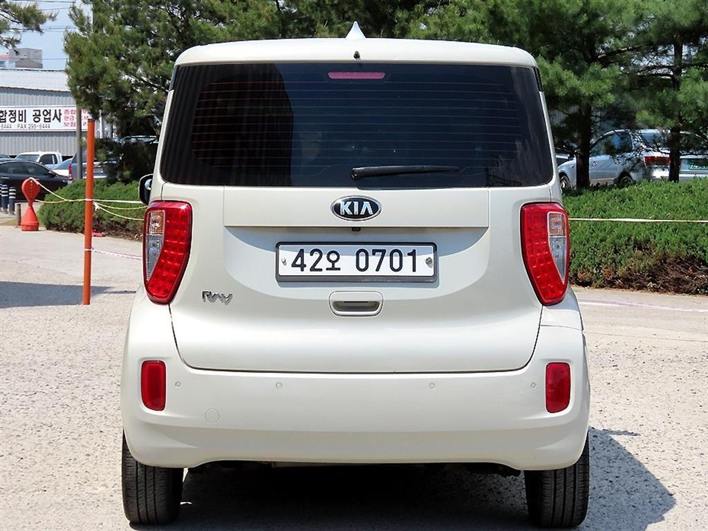 KIA Ray - Vista 4