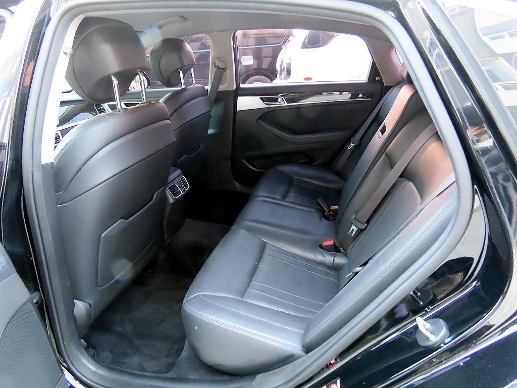 Genesis G80 - Vista 6