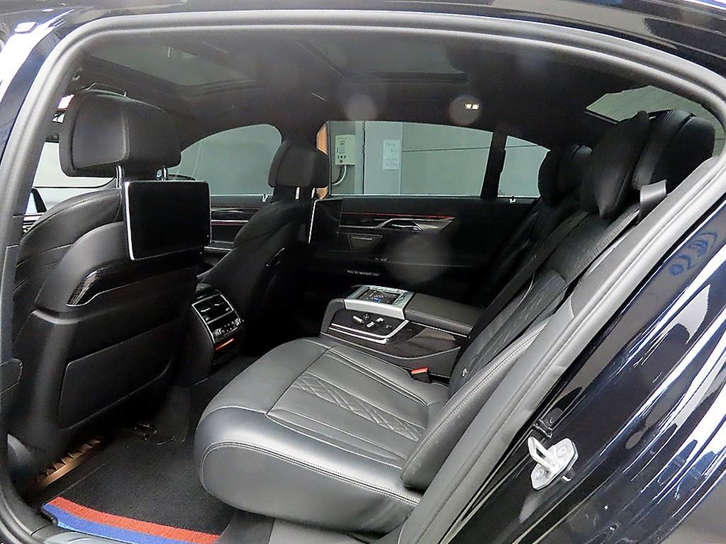 BMW 7 Series - Vista 6