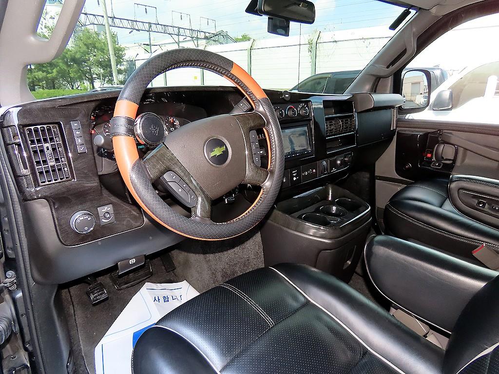 Chevrolet Express van - Vista 8