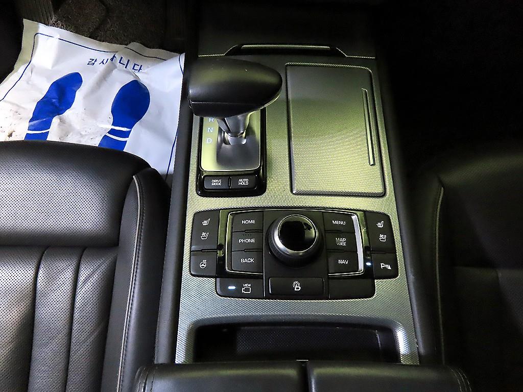 Genesis G80 - Vista 12