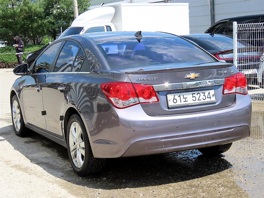 Chevrolet Cruise - Vista 3