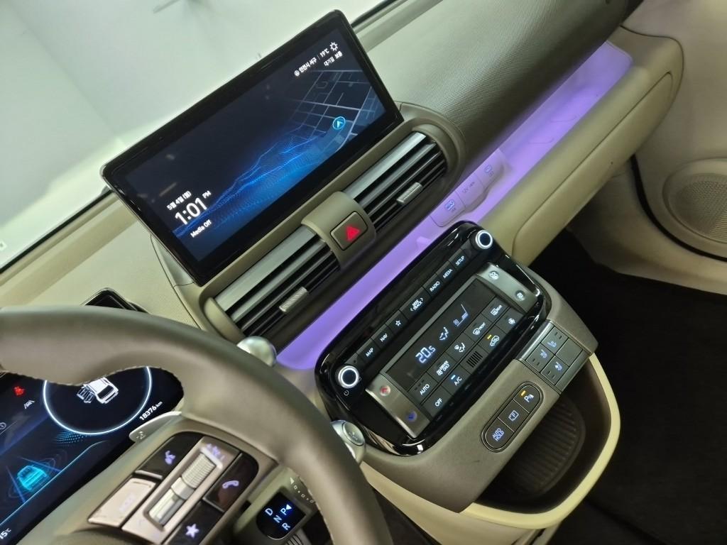 HYUNDAI Casper - Vista 11