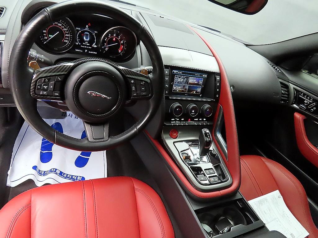 Jaguar F-TYPE - Vista 6