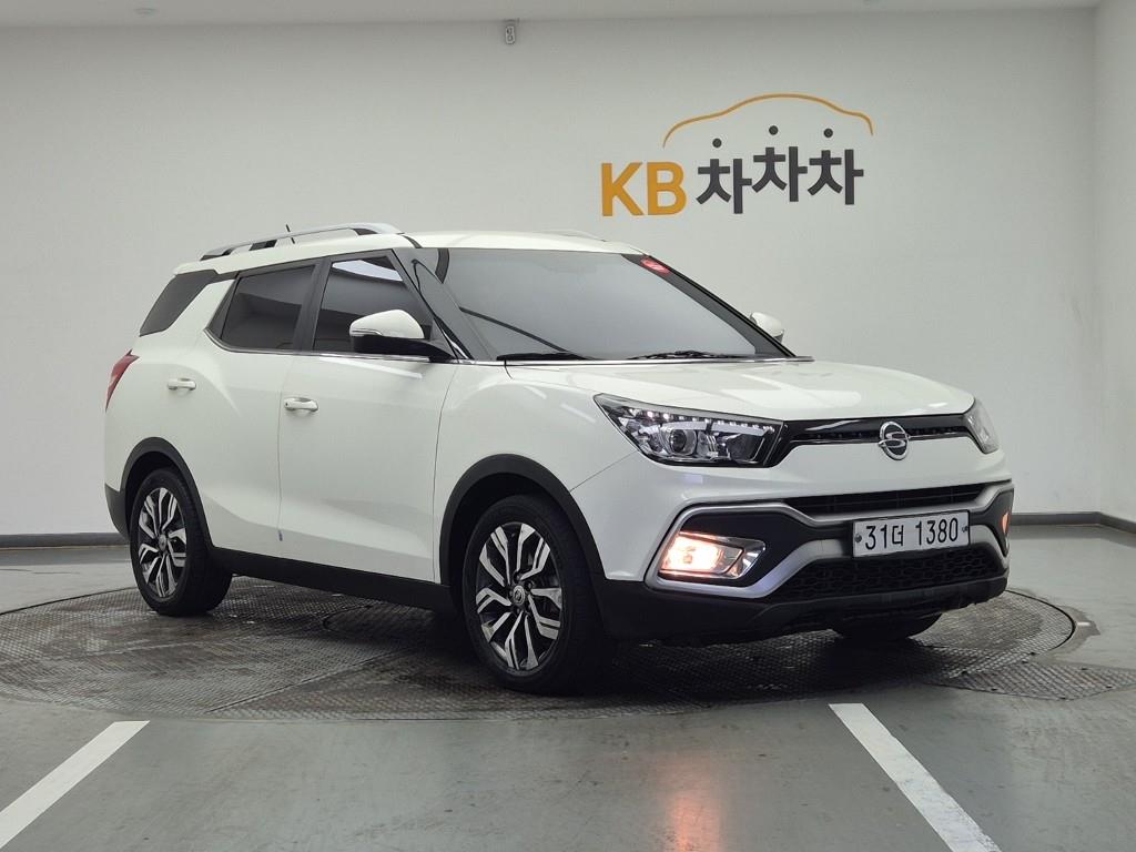 Ssangyong Tivoli - Vista 2