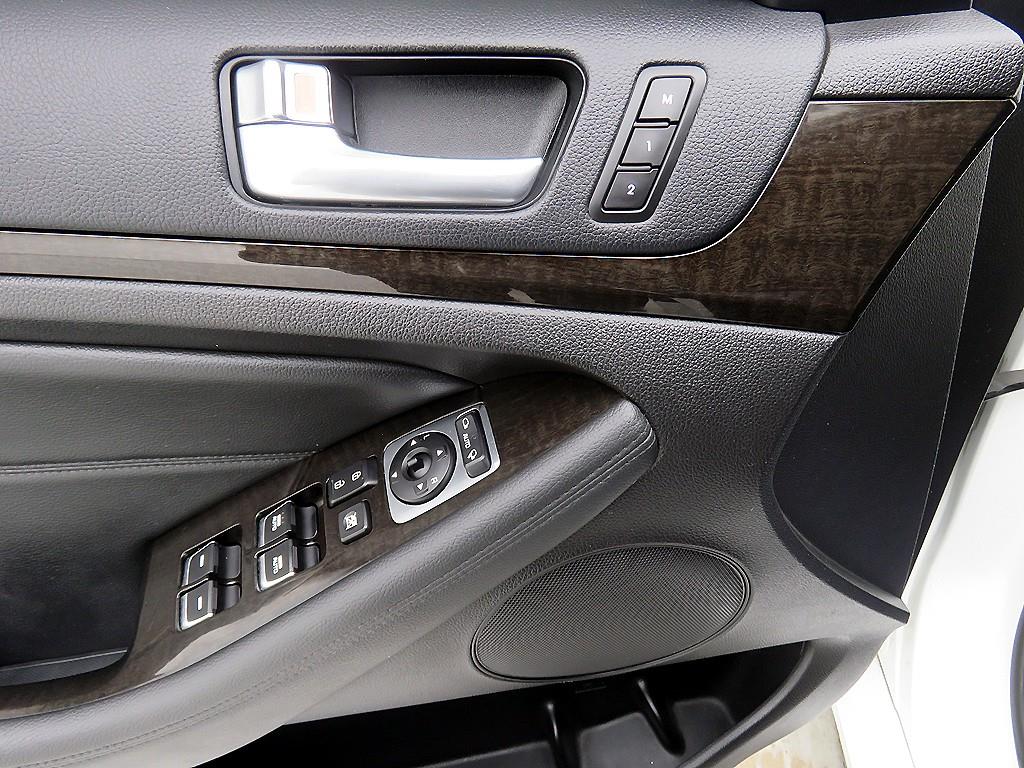 KIA K7 - Vista 10