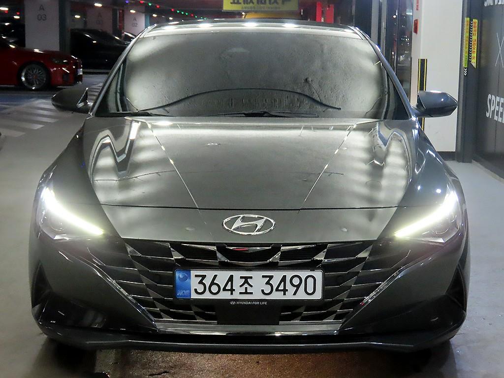 HYUNDAI Avante - Vista 2