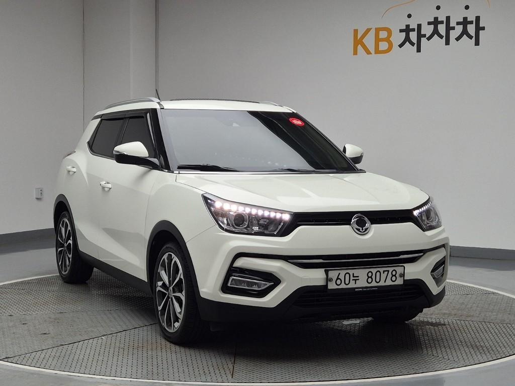 Ssangyong Tivoli - Vista 3