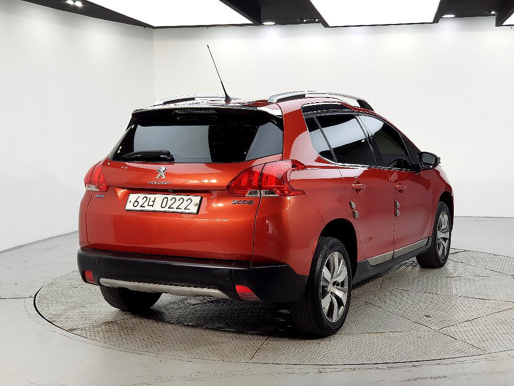 Peugeot 2008 - Vista 4