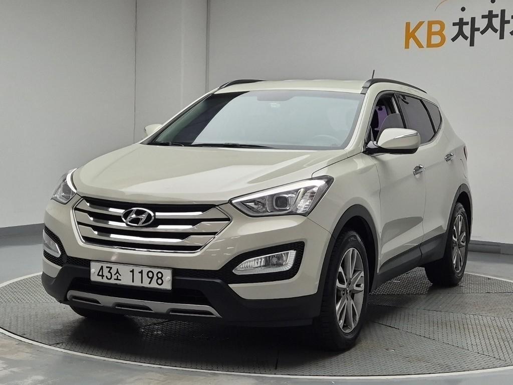 HYUNDAI Santa Fe 2013 Blanco - Importación desde Corea - HF Imports Iquique - Foto 1