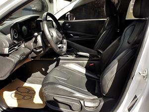 HYUNDAI Avante - Vista 8