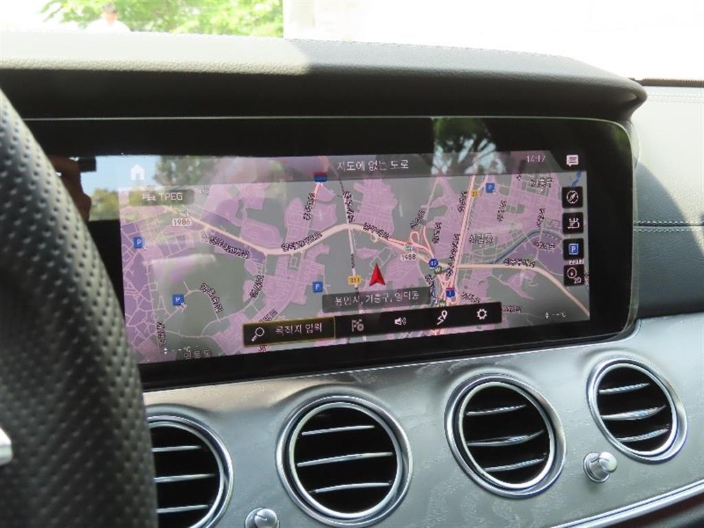 Mercedes Benz E class 2022 Gris - Importación desde Corea - HF Imports Iquique - Foto 8