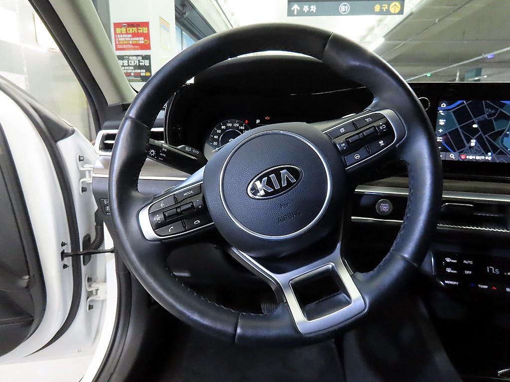 KIA K5 - Vista 8